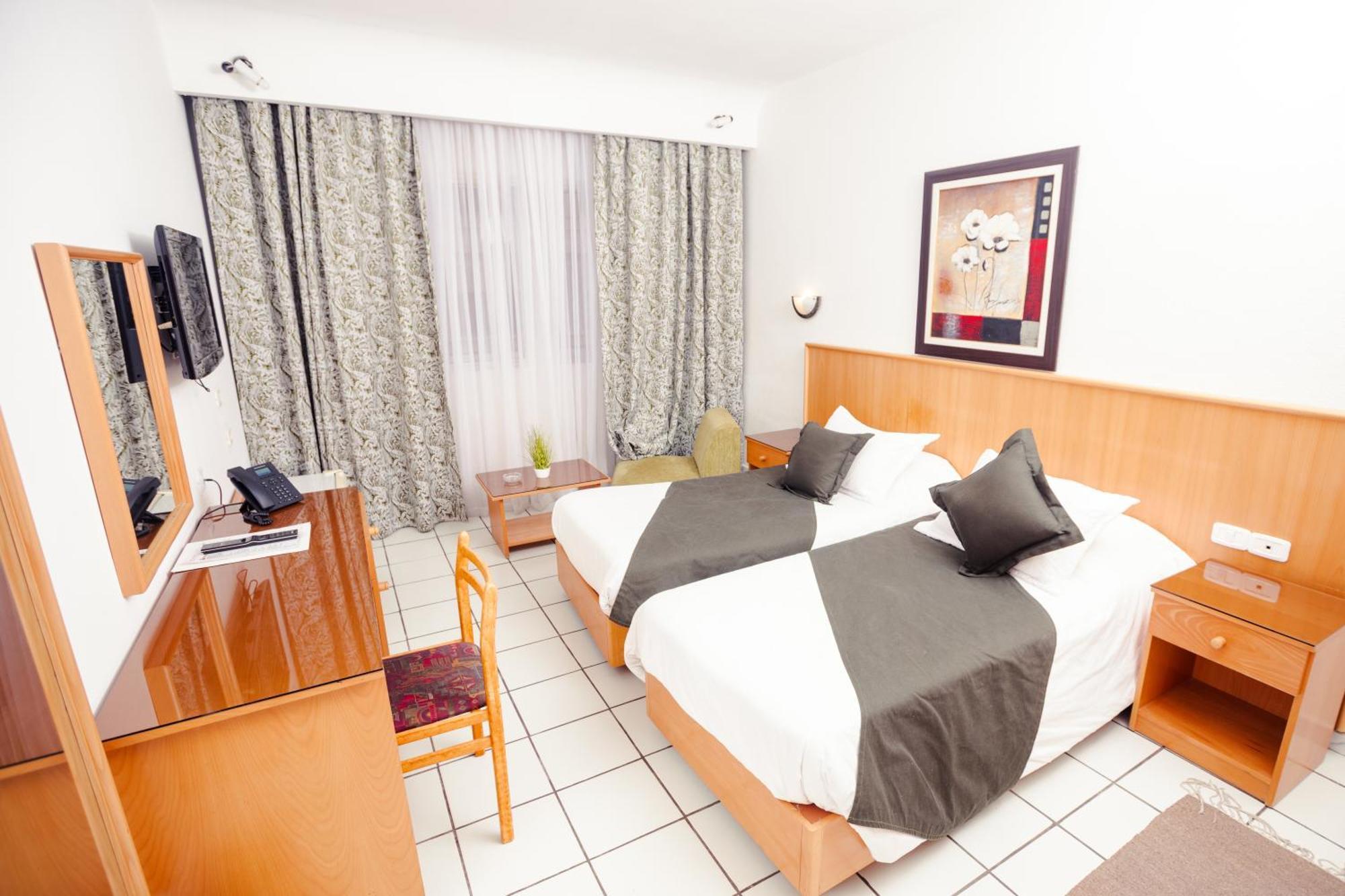 Hotel Le National
